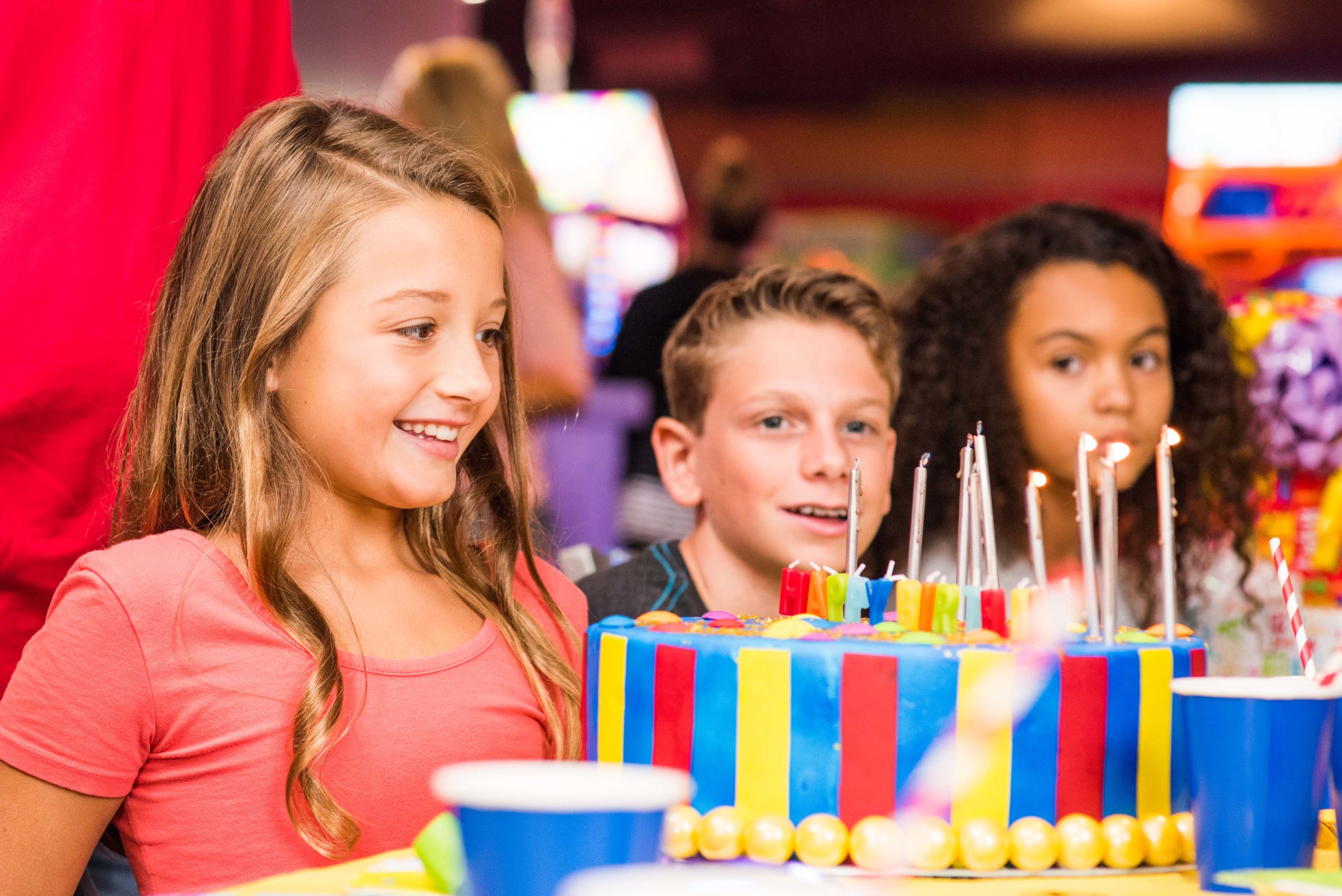 WE KNOW HOW TO MAKE YOUR CHILD’S PARTY A BLAST